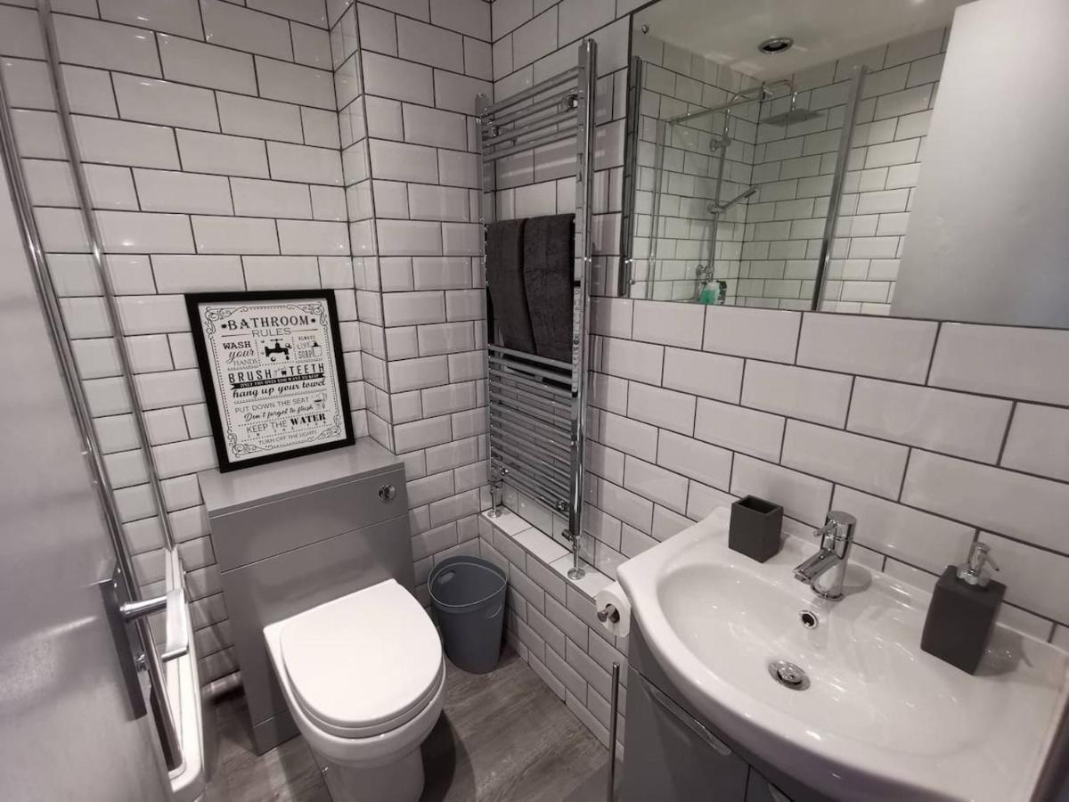 Suburban 2-Bed, Entire Home, Free Parking, Maidstone, Kent Uk Boxley Esterno foto